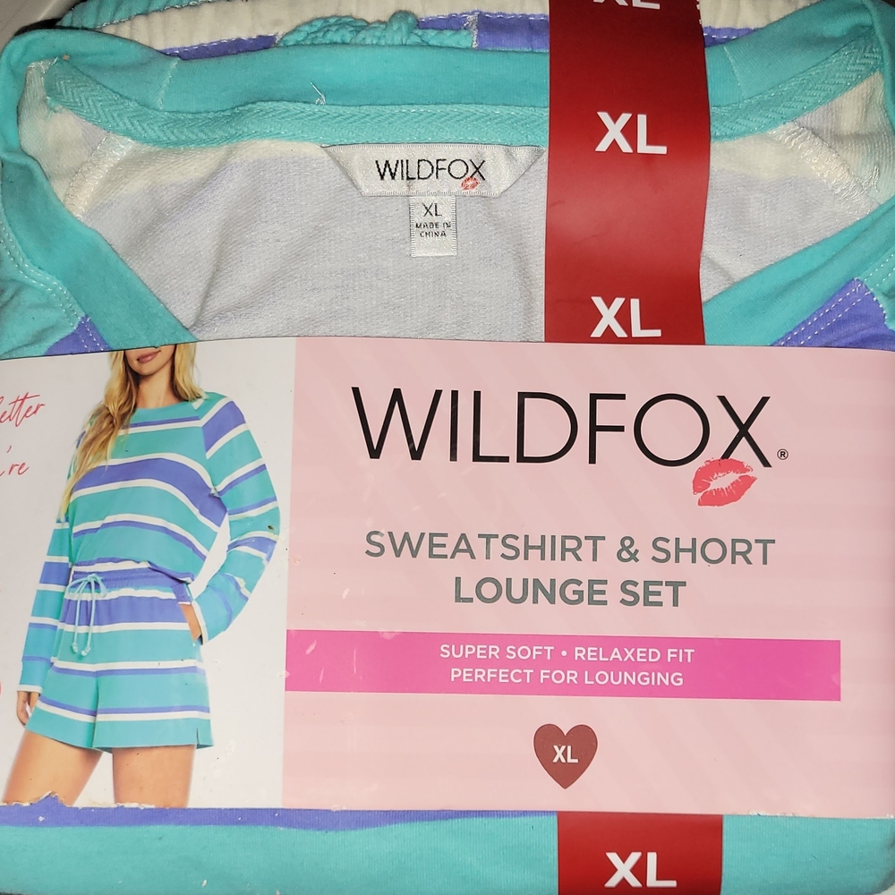 Wildfox Turquoise or Pink and White Bundle Sweatshirt & Shorts Set Ladies Sz XL